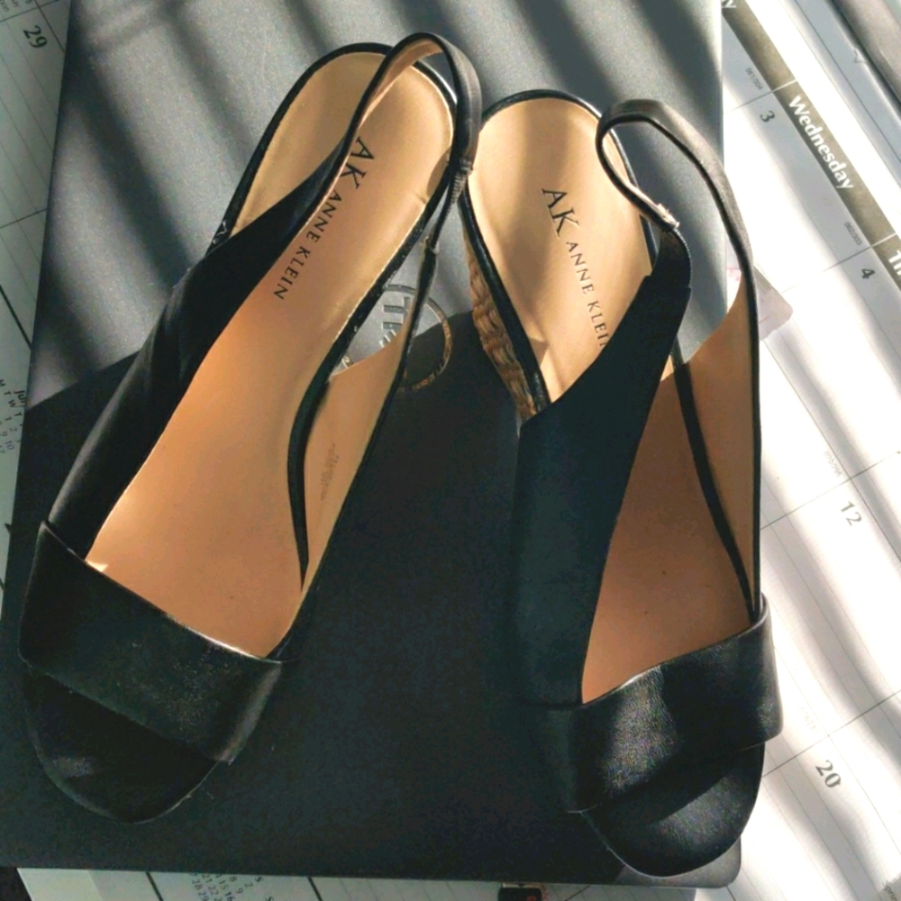 Shoes - Picture 3 of 5